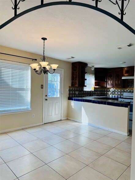 Building Photo - 14634 Taymouth Dr