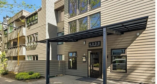 Building Photo - 6300 Sand Point Way NE