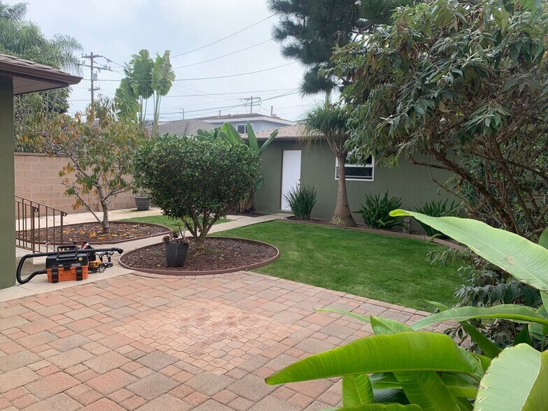 Building Photo - 216 Baltimore Ave