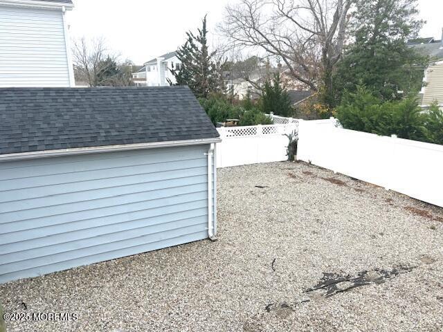 Building Photo - 686 Bayview Dr