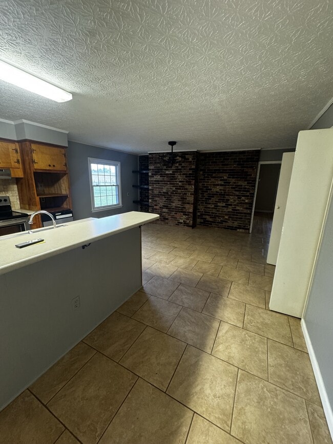 Building Photo - 1230 Martinsville Rd