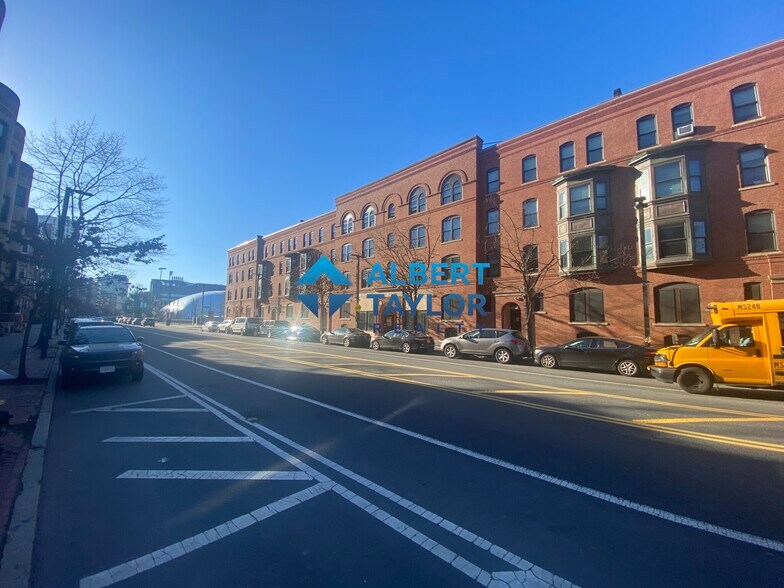 Building Photo - 612 Columbus Ave