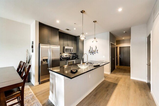 Building Photo - 5609 SMU Boulevard