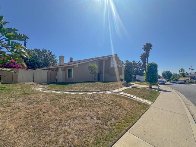 Building Photo - 25512 Maximus St