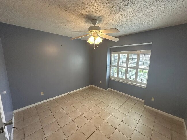 Building Photo - 748 Timber Ridge Trail