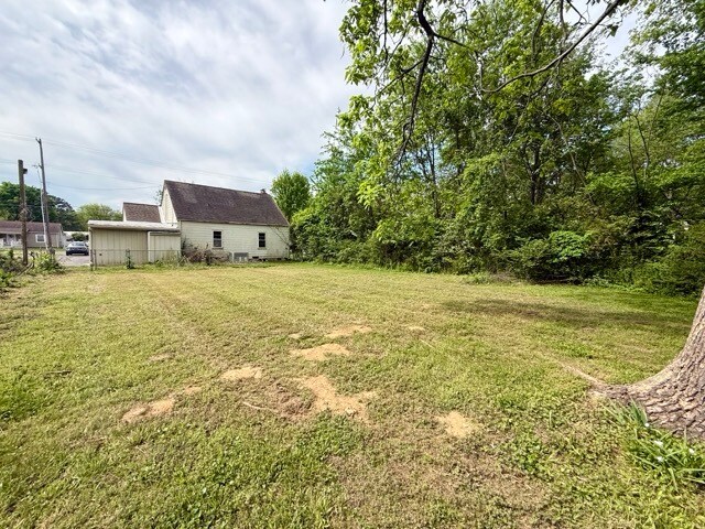 Building Photo - 1316 Poplar St