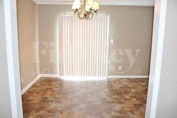 Building Photo - 107 Azalea Dr