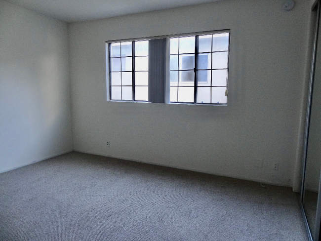 Building Photo - 3648 Motor Ave