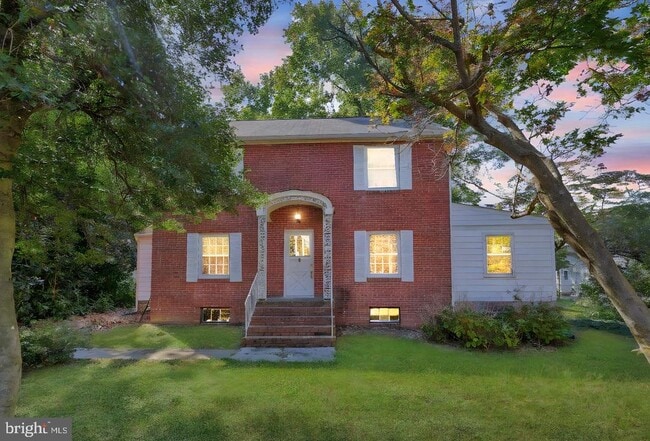 Building Photo - 13206 Occoquan Rd
