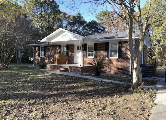 Primary Photo - Darling 3 Bedroom Brick Ranch