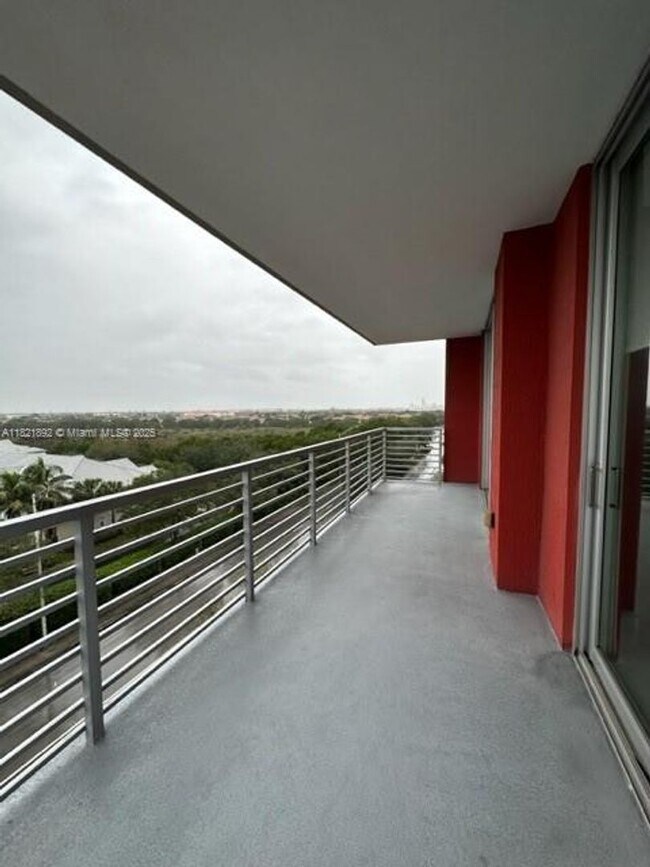 Building Photo - 7661 NW 107th Ave