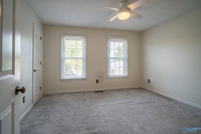 Building Photo - 8151 Oldfield Rd SW