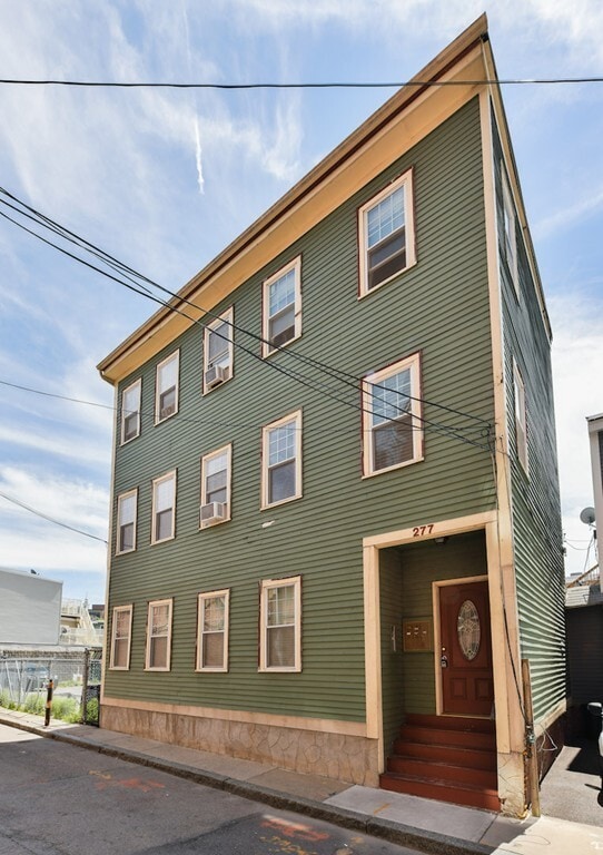 Building Photo - 277 Silver St