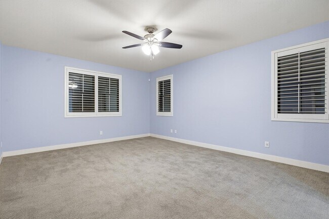 Building Photo - 23111 Via Del Oro