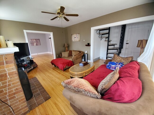 Living Room - 142 Shotwell Park