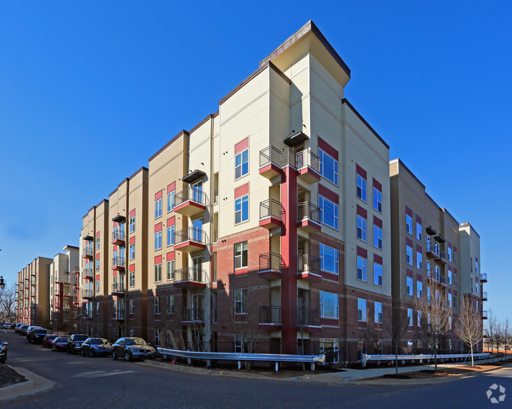 Primary Photo - Lofts at City Center