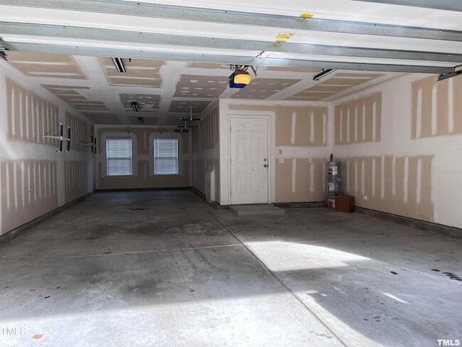 Building Photo - 606 Sawcut Ln