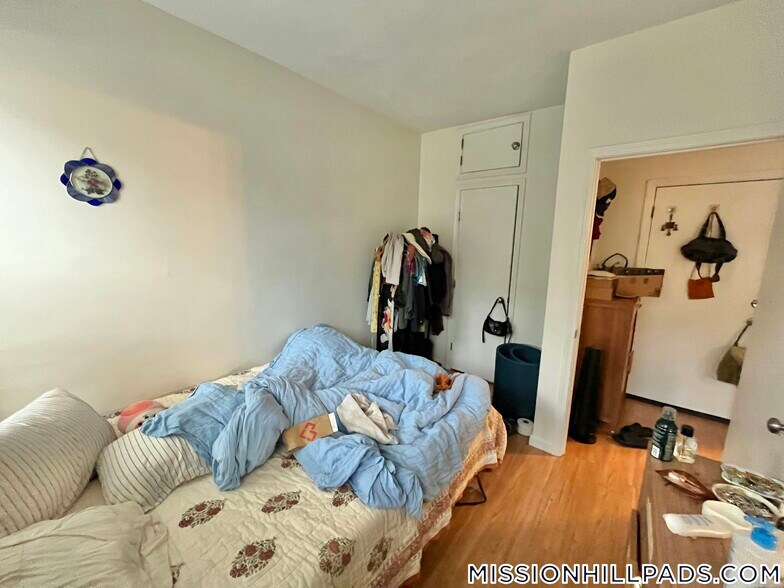 Building Photo - 59 S Huntington Ave