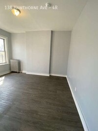 Building Photo - 138 Hawthorne Ave