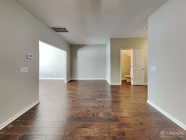 Building Photo - 205 Ashmere Ct
