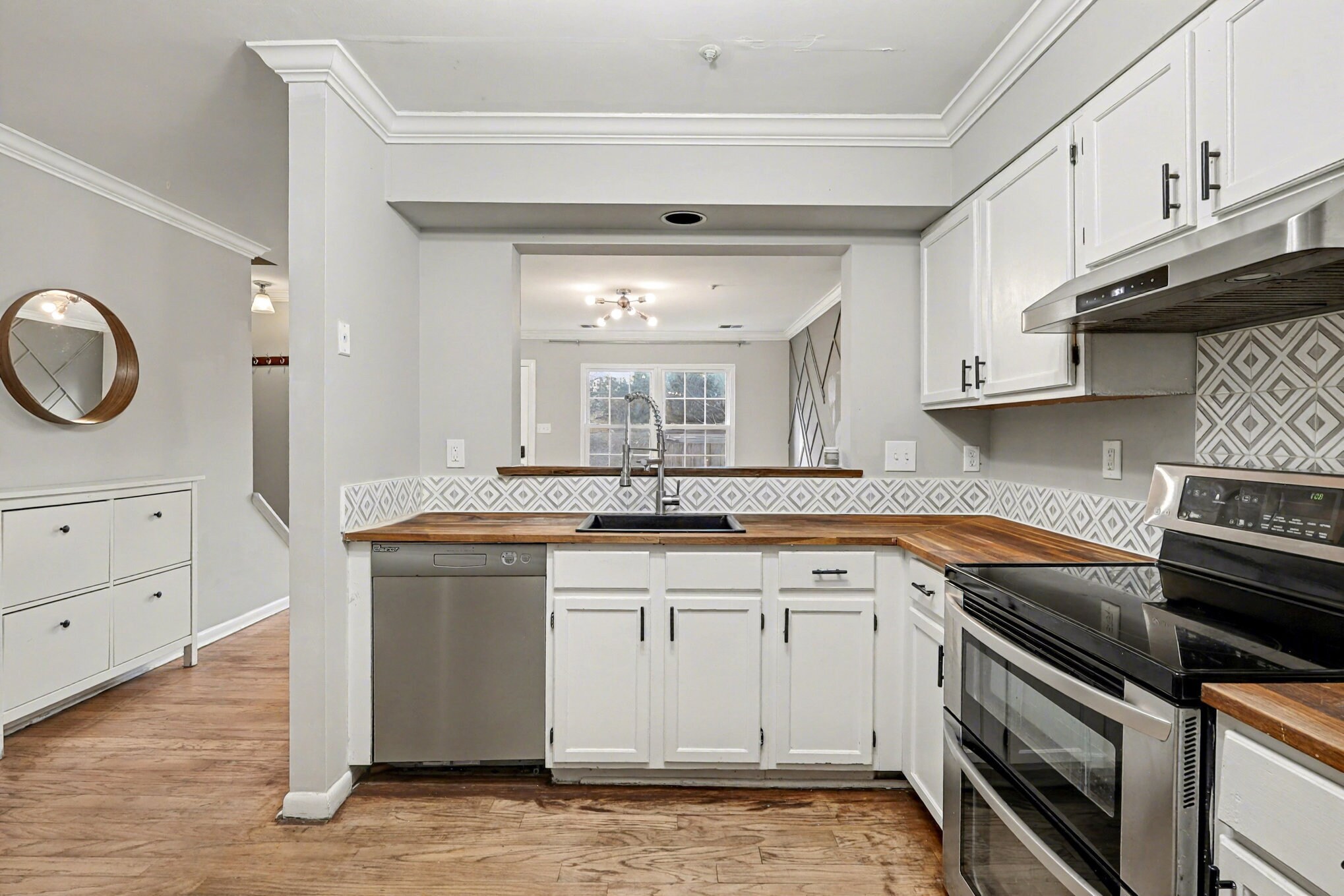 Building Photo - 19009 Crosstie Ter