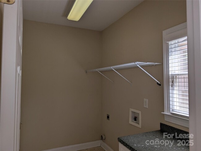 Building Photo - 116 Alexandria Dr