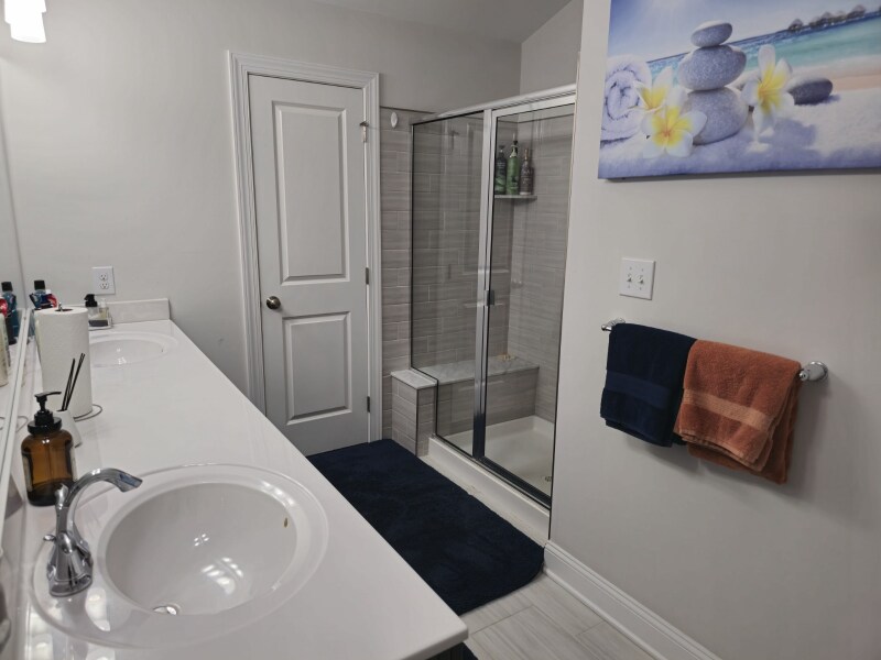 Building Photo - 100 Everleigh Dr