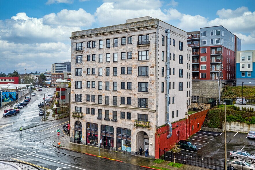Primary Photo - The Walker Apartments