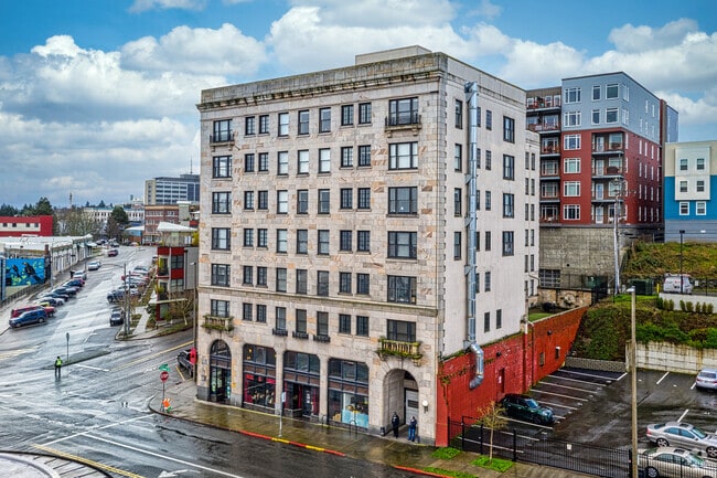 Building Photo - The Walker Apartments