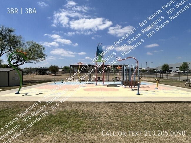 Building Photo - 9139 Laguna Hills