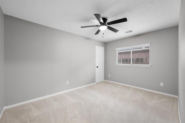 Building Photo - 1855 Silent Shore Ct