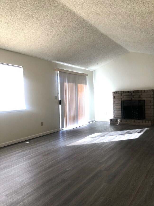 Building Photo - 3085 Radford Way