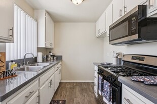 Building Photo - Casa Moreno Apartments