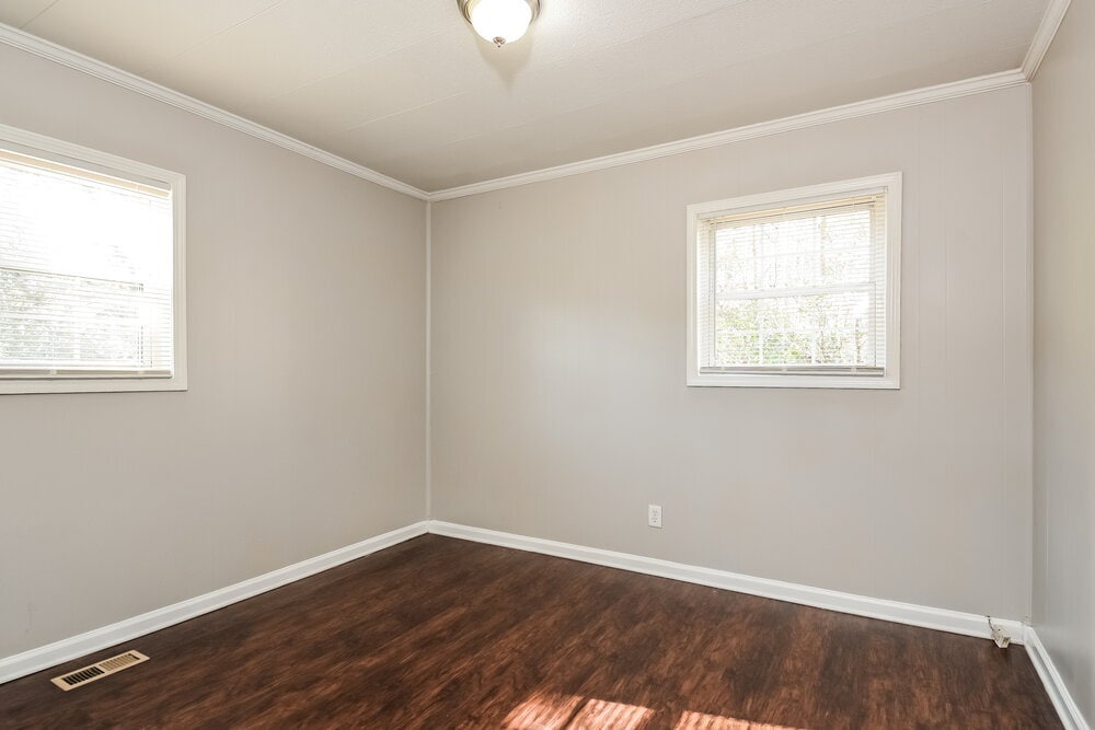 Building Photo - 1165 Wisteria Dr SW