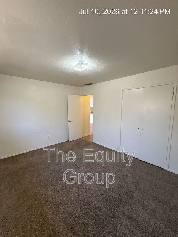 Building Photo - 81 E Hazelwood Dr