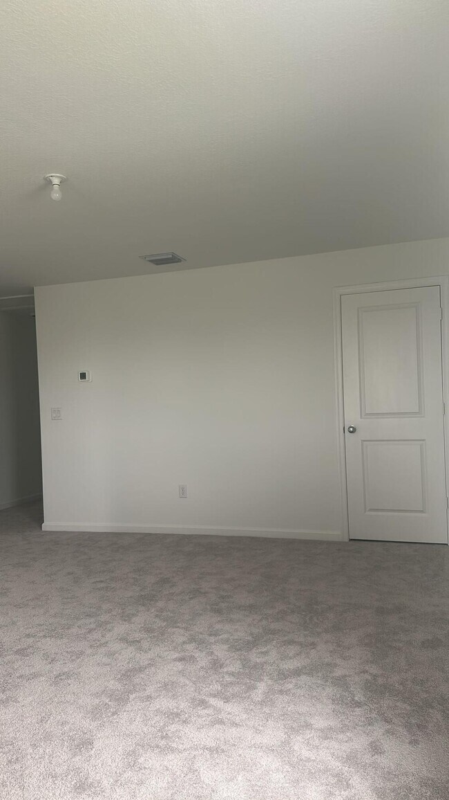 Building Photo - 731 Carlyle Wy