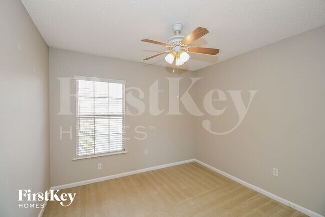 Building Photo - 1437 Heather Ct