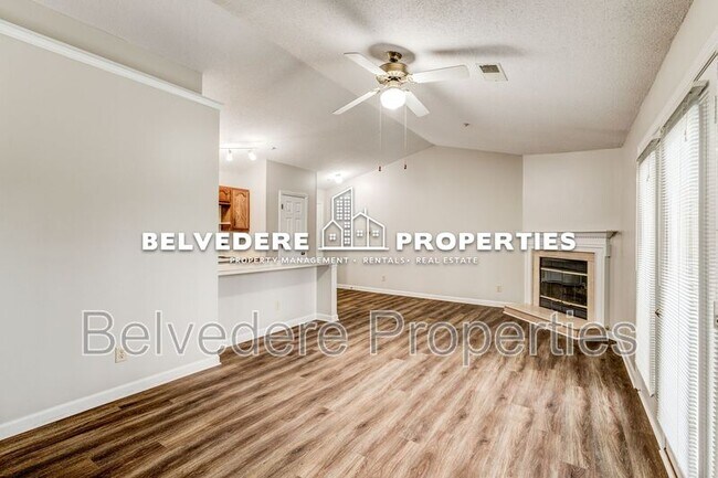 Building Photo - 5934 W Friendly Ave