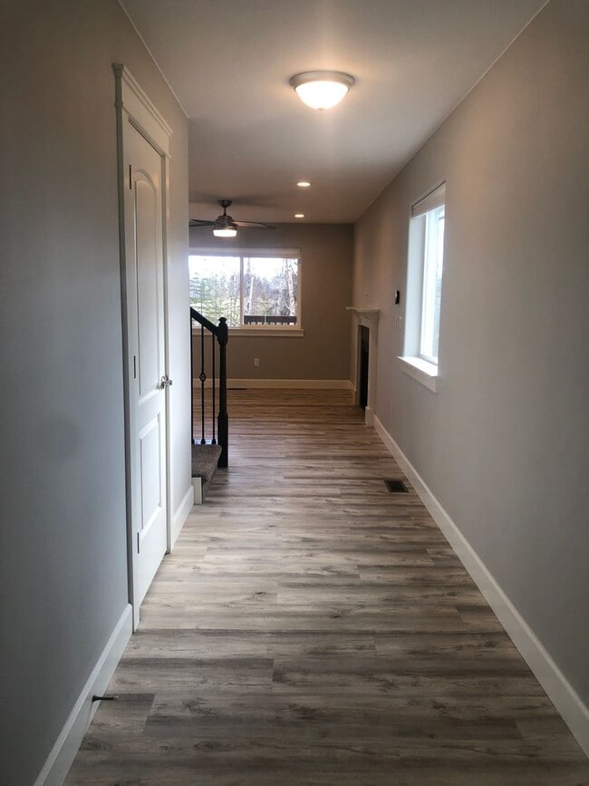 Building Photo - 222 W Celtic Cir