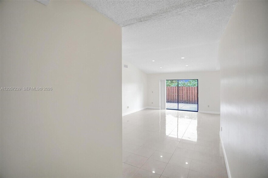 Building Photo - 11529 SW 133rd Ter