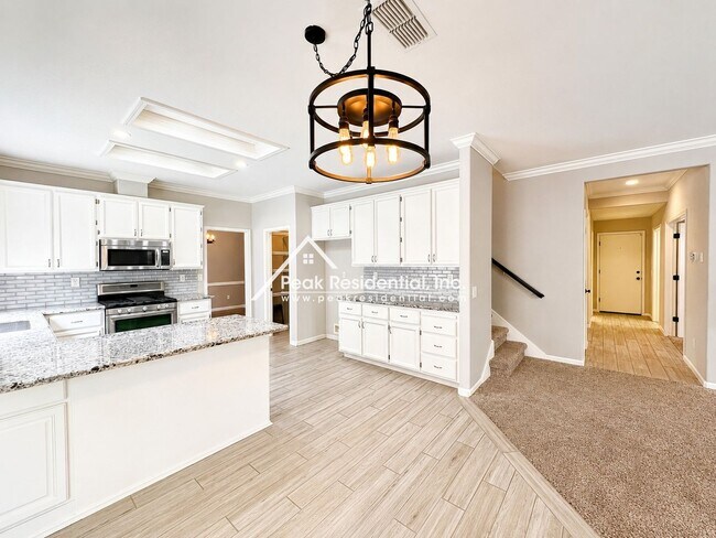 Building Photo - 437 Anacapa Dr