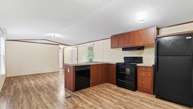 Building Photo - 91 Maple Ln