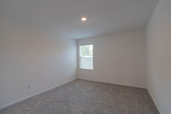 Building Photo - 3101 Windy Vane Dr