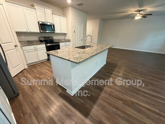 Building Photo - 219 Limestone Cir
