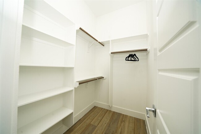 Building Photo - 4607 Edmund St