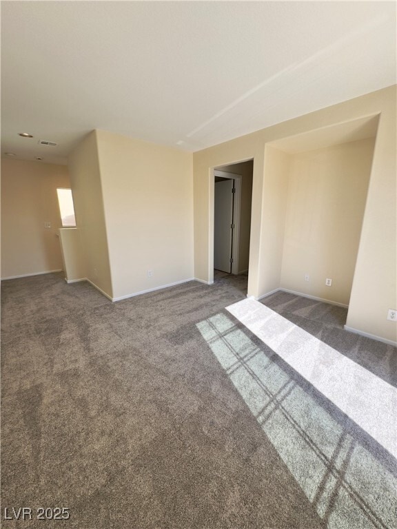 Building Photo - 9140 Gabardine Ave
