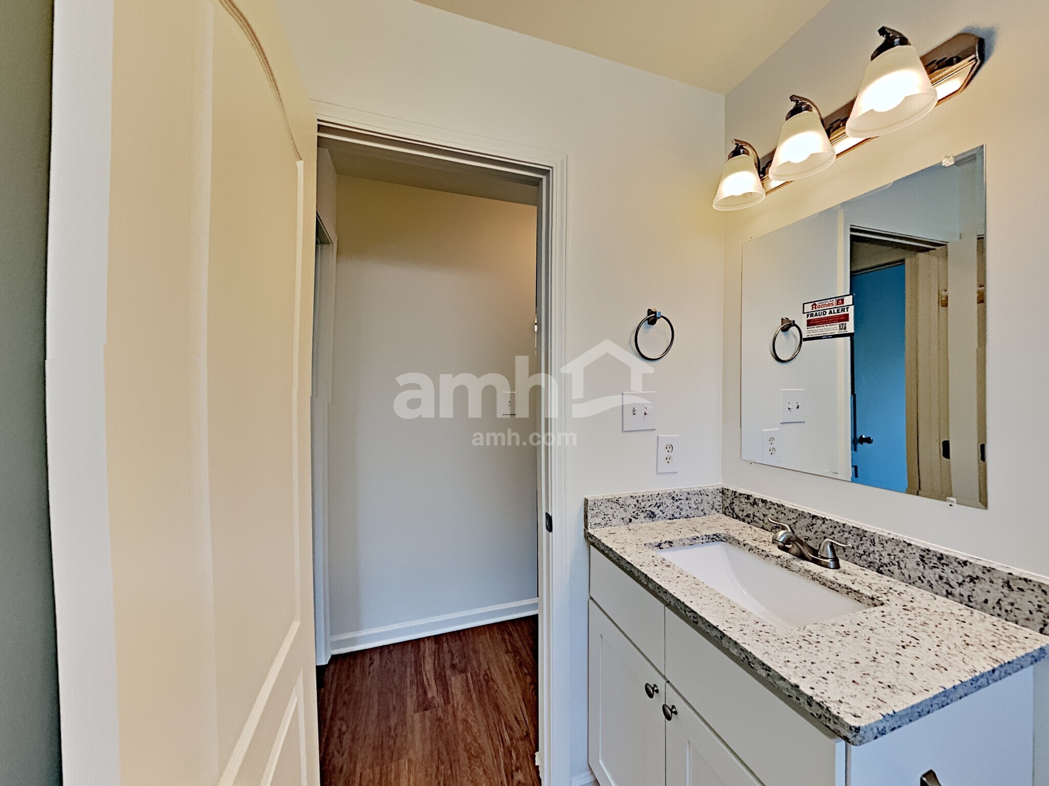 Building Photo - 1119 Bridlemine Dr