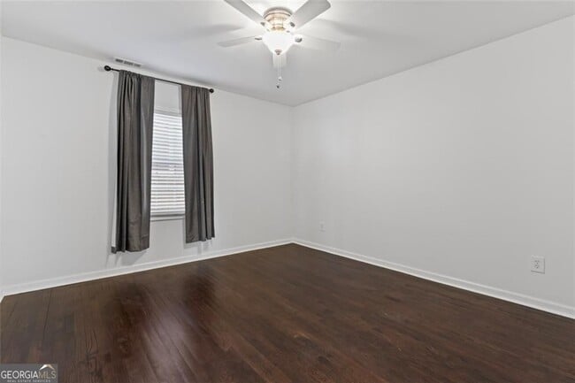 Building Photo - 1000 Palmetto Ave SW