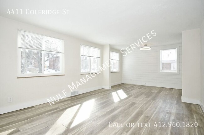 Building Photo - 2 bed, 1 bath duplex in Stanton Heights