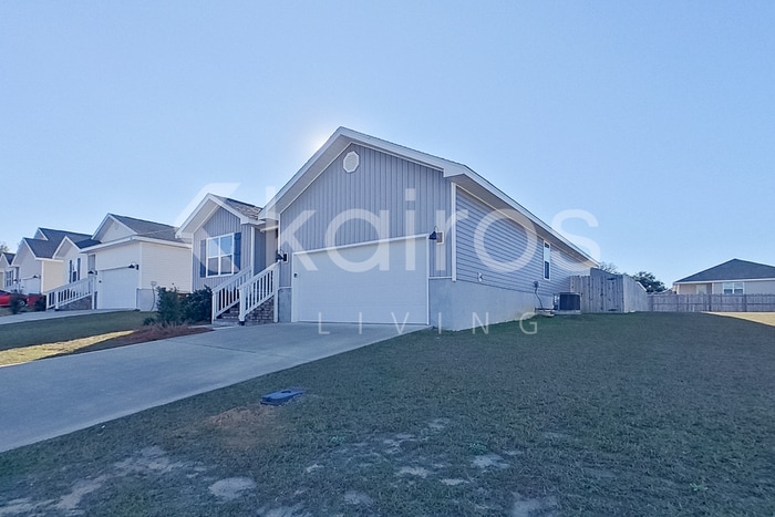 Building Photo - 4743 Malay Cir